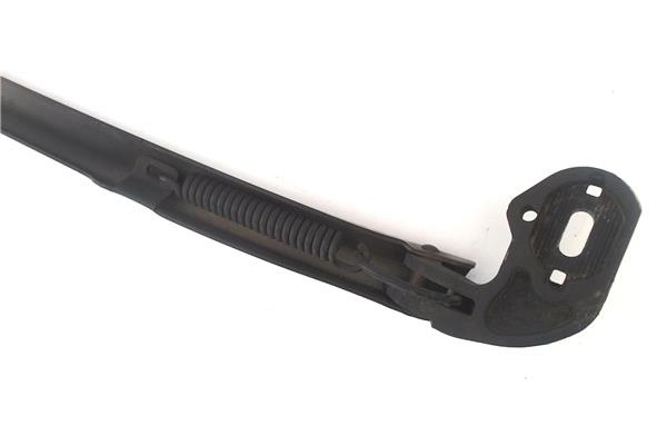 Recambio de brazo limpiaparabrisas delantero izquierdo para seat leon (1p1) 1.6 tdi referencia OEM IAM 1P0955409A  