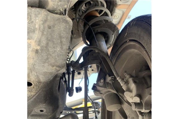 Recambio de amortiguador delantero derecho para bmw serie 1 berlina 5p (f20) 2.0 116d referencia OEM IAM 31316873721 37106866516