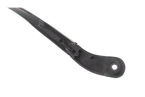 Recambio de brazo limpiaparabrisas delantero derecho para fiat croma (194) 1.9 d multijet referencia OEM IAM 745604  