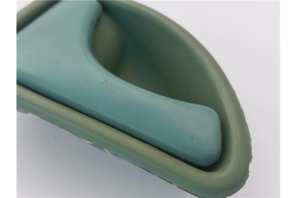 Recambio de manilla int. puerta delantero izquierda para renault twingo i (c06) 1.2 (c066/67/68) referencia OEM IAM 7700820523  