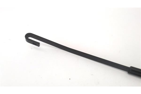 Recambio de brazo limpiaparabrisas trasero para opel combo furgón/ranchera familiar 1.7 di 16v referencia OEM IAM 09225631  