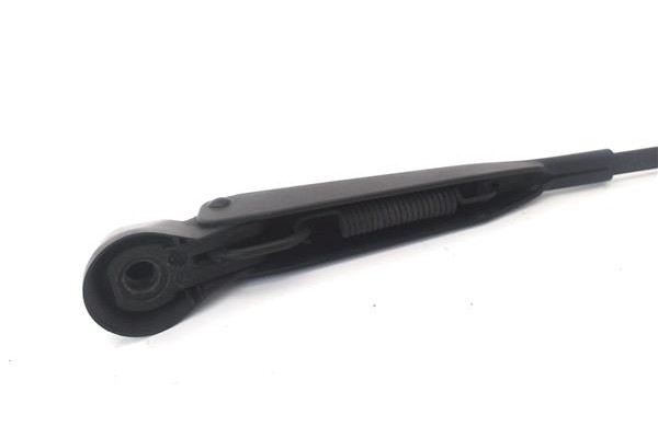 Recambio de brazo limpiaparabrisas trasero para opel combo furgón/ranchera familiar 1.7 di 16v referencia OEM IAM 09225630  