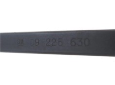 Recambio de brazo limpiaparabrisas trasero para opel combo furgón/ranchera familiar 1.7 di 16v referencia OEM IAM 09225630  