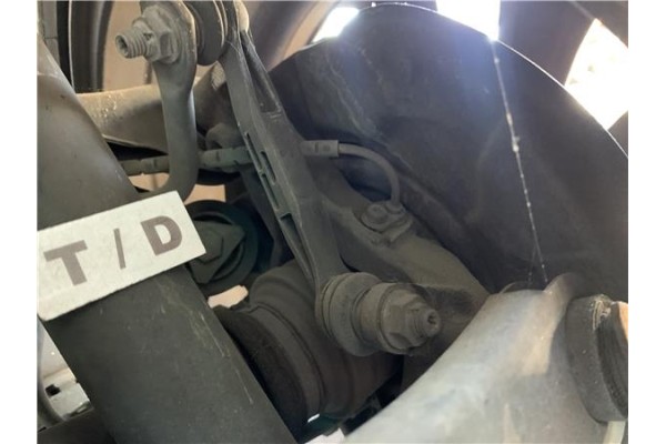 Recambio de mangueta trasero derecha para bmw serie 1 berlina 5p (f20) 2.0 116d referencia OEM IAM 33326792516  