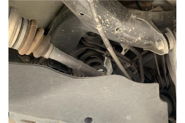 Recambio de palier trasero izquierdo para bmw serie 1 berlina 5p (f20) 2.0 116d referencia OEM IAM 33207624205  