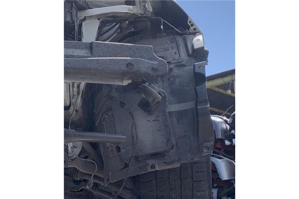 Recambio de pase rueda delantero izquierdo para bmw serie 1 berlina 5p (f20) 2.0 116d referencia OEM IAM 51717260709  