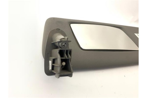 Recambio de parasol derecho para renault master iii combi 2.3 l2h2 3,5t referencia OEM IAM 964000015R 964005576R 