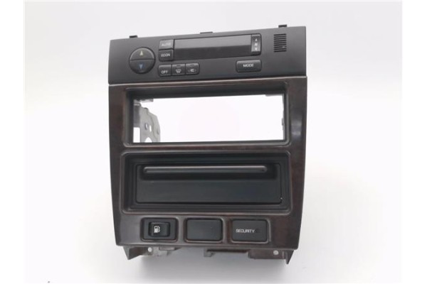 Recambio de embellecedor consola central para nissan maxima qx (a32) 2.0 referencia OEM IAM 6826044U1U 2852540U01 