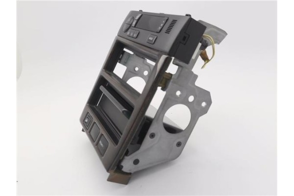 Recambio de embellecedor consola central para nissan maxima qx (a32) 2.0 referencia OEM IAM 6826044U1U 2852540U01 
