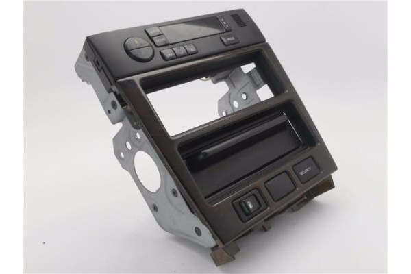 Recambio de embellecedor consola central para nissan maxima qx (a32) 2.0 referencia OEM IAM 6826044U1U 2852540U01 