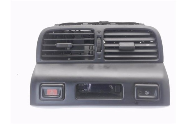 Recambio de rejilla entrada de aire para nissan maxima qx (a32) 2.0 referencia OEM IAM 6875040U00 6875044U00 