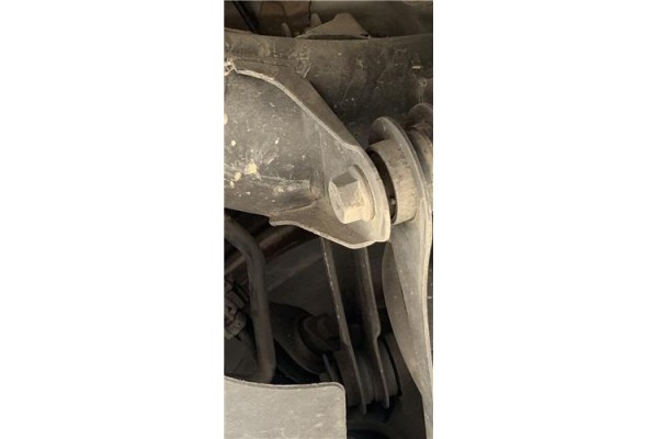 Recambio de brazo superior izquierdo suspension trasero para bmw serie 1 berlina 5p (f20) 2.0 116d referencia OEM IAM 3332679253
