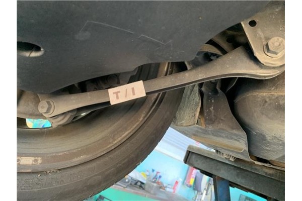 Recambio de brazo inferior trasero izquierdo para bmw serie 1 berlina 5p (f20) 2.0 116d referencia OEM IAM 33326792533  