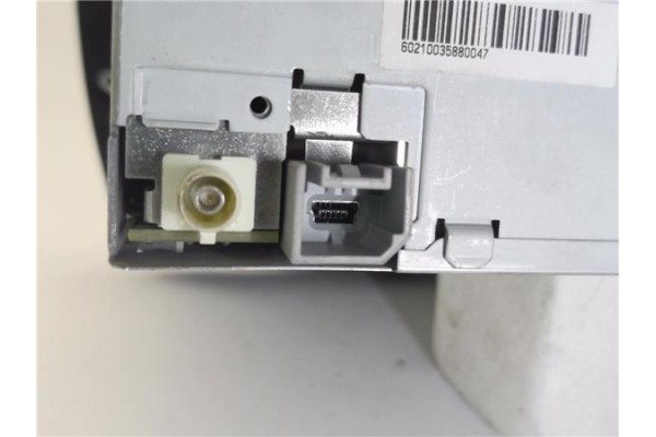 Recambio de autoradio para opel combo d 1.3 selection l2h1 referencia OEM IAM 28533580 520594880 