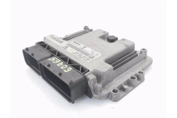 Recambio de centralita para hyundai i30 (fd) 1.6 crdi referencia OEM IAM 391052A760 281015213 