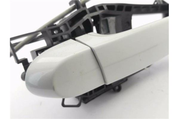 Recambio de maneta exterior delantero derecha para bmw serie 1 berlina 5p (f20) 2.0 116d referencia OEM IAM 51217297750 51217242