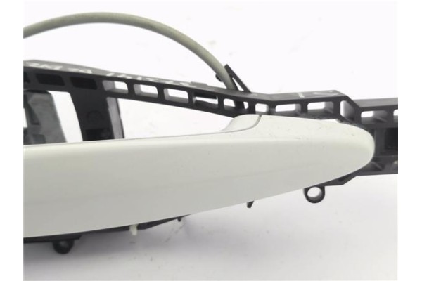 Recambio de maneta exterior delantero derecha para bmw serie 1 berlina 5p (f20) 2.0 116d referencia OEM IAM 51217297750 51217242