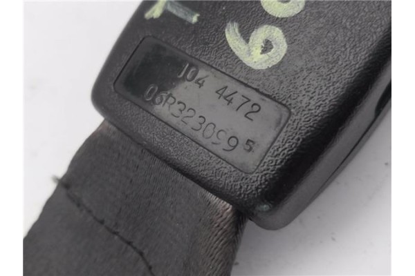 Recambio de anclaje cinturon trasero derecho para suzuki vitara (se/sf/et) 1.9 td largo lujo referencia OEM IAM 06R323099  