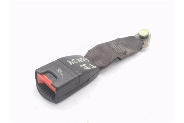 Recambio de anclaje cinturon trasero izquierdo para suzuki vitara (se/sf/et) 1.9 td largo lujo referencia OEM IAM 06R323099  
