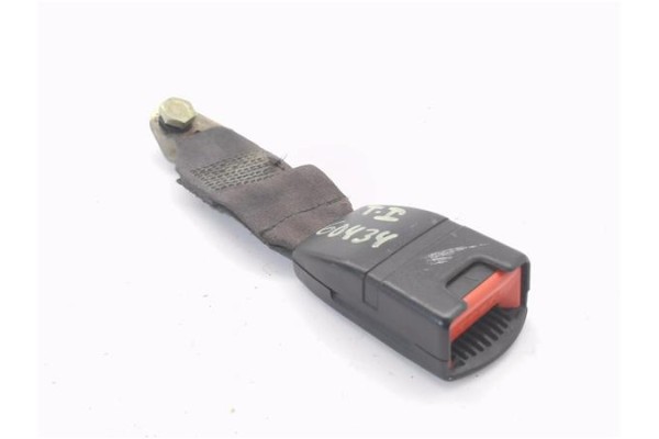 Recambio de anclaje cinturon trasero izquierdo para suzuki vitara (se/sf/et) 1.9 td largo lujo referencia OEM IAM 06R323099  