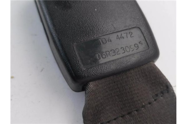 Recambio de anclaje cinturon trasero izquierdo para suzuki vitara (se/sf/et) 1.9 td largo lujo referencia OEM IAM 06R323099  