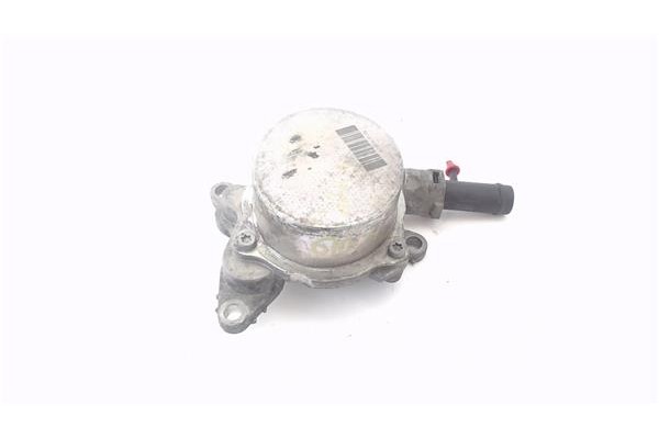 Recambio de depresor freno para renault master iii combi 2.3 l2h2 3,5t referencia OEM IAM 8201163444 211014 