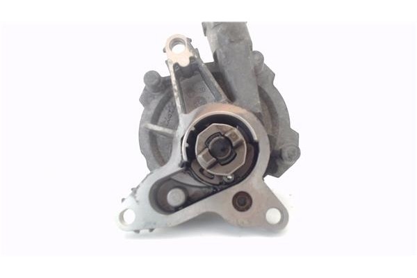 Recambio de depresor freno para renault master iii combi 2.3 l2h2 3,5t referencia OEM IAM 8201163444 211014 