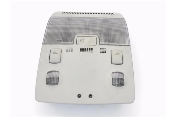 Recambio de luz delantero central techo para audi a3 (8p1) 2.0 tdi 16v referencia OEM IAM 8E0947135E  