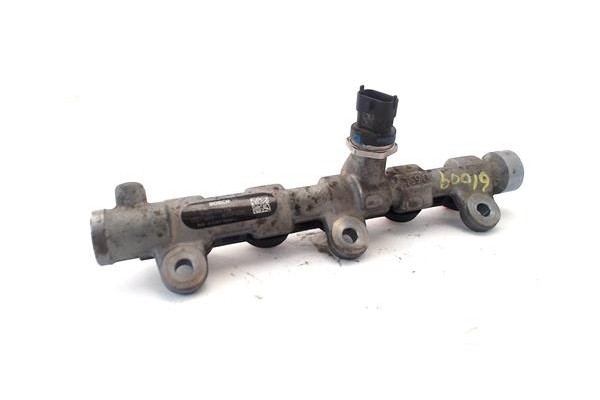 Recambio de rampa inyectores para renault master iii combi 2.3 l2h2 3,5t referencia OEM IAM 0445214258 175215697R 