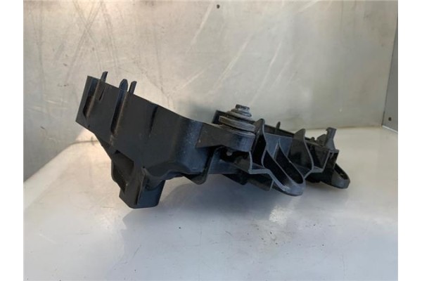 Recambio de soporte bateria para seat ibiza berlina (6j5) 1.9 tdi referencia OEM IAM 6Q0915331D  