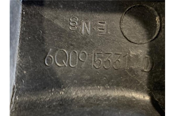 Recambio de soporte bateria para seat ibiza berlina (6j5) 1.9 tdi referencia OEM IAM 6Q0915331D  