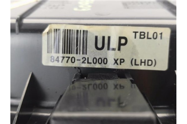 Recambio de portaobjetos consola central para hyundai i30 (fd) 1.6 crdi referencia OEM IAM 847702L000  