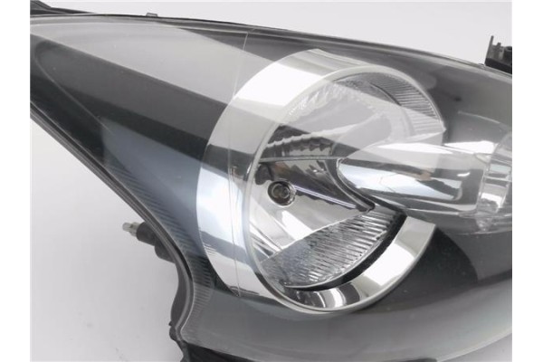 Recambio de faro delantero dcho para toyota aygo (kgb/wnb) 1.0 básico referencia OEM IAM 811100H070 89092755 