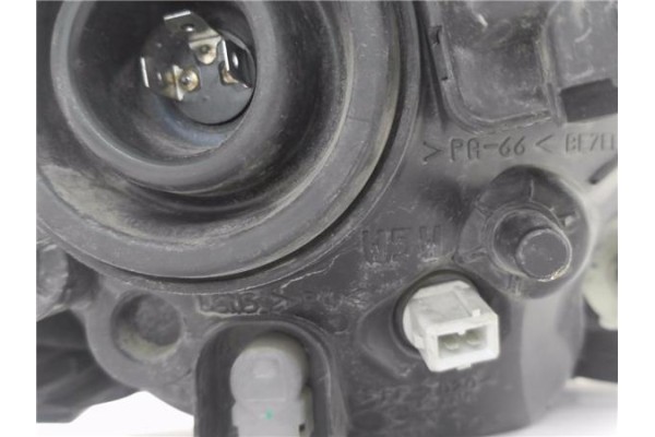 Recambio de faro delantero izquierdo para toyota aygo (kgb/wnb) 1.0 básico referencia OEM IAM 811600H070 89092754 