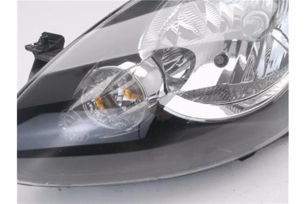 Recambio de faro delantero izquierdo para toyota aygo (kgb/wnb) 1.0 básico referencia OEM IAM 811600H070 89092754 