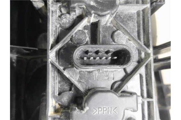 Recambio de piloto trasero derecho para mercedes-benz clase m (bm 163) 2.3 230 (163.136) referencia OEM IAM A1638200264  