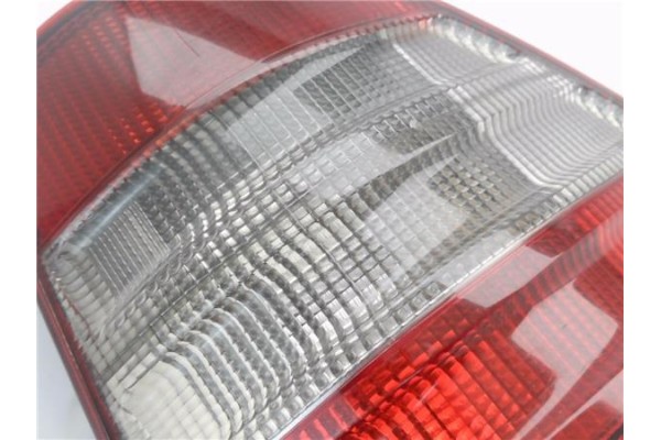 Recambio de piloto trasero derecho para mercedes-benz clase m (bm 163) 2.3 230 (163.136) referencia OEM IAM A1638200264  