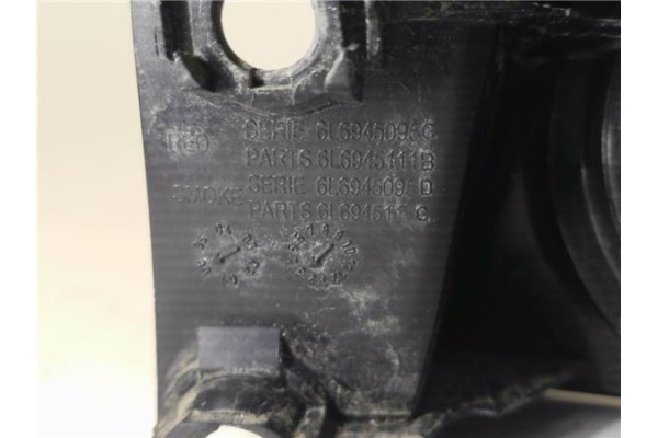 Recambio de piloto trasero izquierdo para seat ibiza (6l1) 1.4 16v referencia OEM IAM 6L6945095C 6L6945095D 