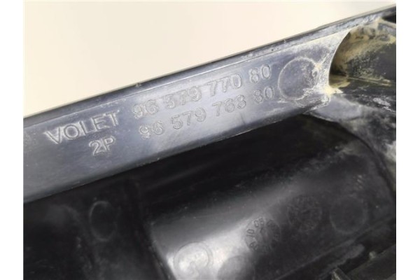 Recambio de piloto trasero izquierdo para citroen berlingo 2.0 hdi collection combi referencia OEM IAM 9657977080 9657976880 