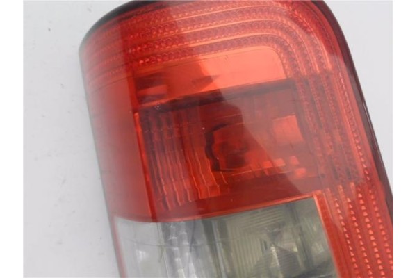 Recambio de piloto trasero izquierdo para citroen berlingo 2.0 hdi collection combi referencia OEM IAM 9657977080 9657976880 