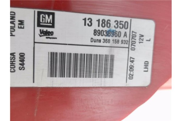Recambio de piloto trasero izquierdo para opel corsa c 1.3 blue line referencia OEM IAM 13186350 89038960A 