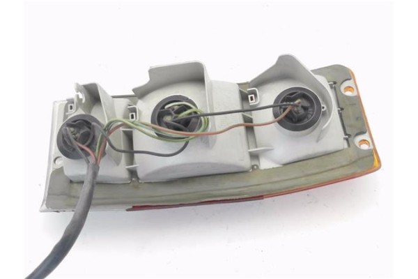 Recambio de piloto trasero izquierdo para nissan vanette (c220) 2.0 vanette bus slx diesel referencia OEM IAM 67732740  