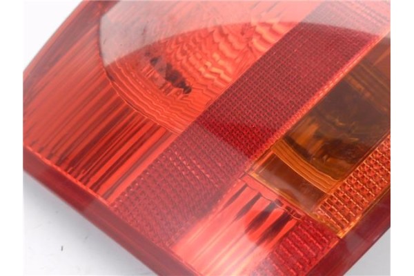 Recambio de piloto trasero izquierdo para audi a4 avant (8e) 1.9 tdi referencia OEM IAM 8E9945095C  