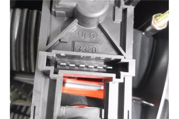 Recambio de piloto trasero derecho para mercedes-benz clase a (bm 168) 1.4 140 (168.031) referencia OEM IAM 1688202864R  