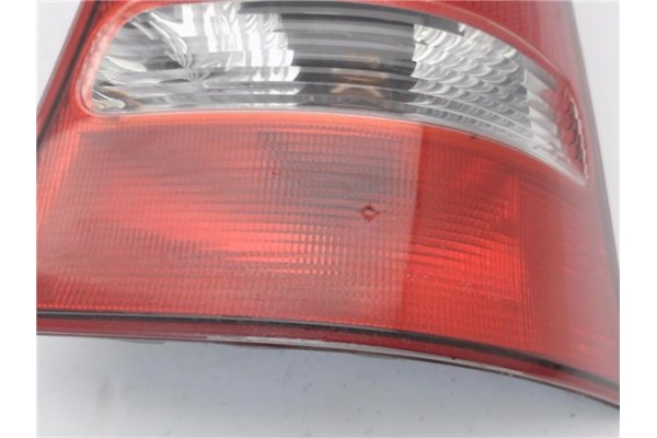 Recambio de piloto trasero derecho para mercedes-benz clase a (bm 168) 1.4 140 (168.031) referencia OEM IAM 1688202864R  