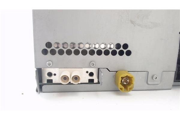 Recambio de radio / cd para volkswagen t6 transporter furgón/combi (sg) 2.0 kombi 4motion referencia OEM IAM CWTUGZZF2 1788FUGZZ