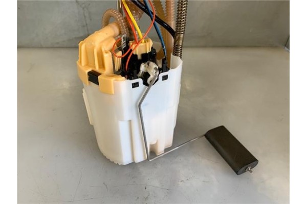 Recambio de bomba combustible para volkswagen t6 transporter furgón/combi (sg) 2.0 kombi 4motion referencia OEM IAM 7E0919050G 5