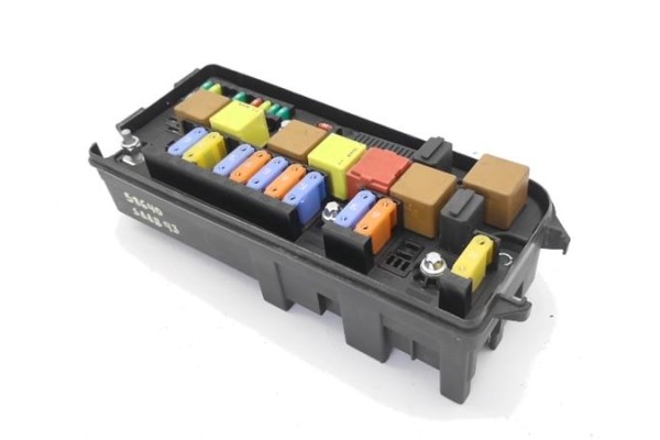 Recambio de caja fusibles/rele para saab 9-3 berlina 1.9 tid referencia OEM IAM 12805845 519109003 
