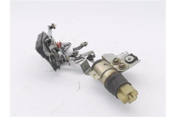 Recambio de cierre electromagnetico delantero derecho para suzuki vitara (se/sf/et) 1.6 (et) referencia OEM IAM 8327061A00  