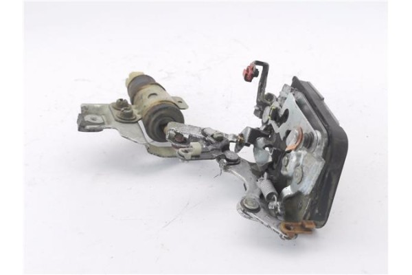 Recambio de cierre electromagnetico delantero derecho para suzuki vitara (se/sf/et) 1.6 (et) referencia OEM IAM 8327061A00  